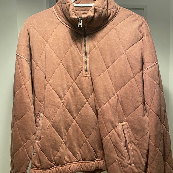 Abercrombie and Fitch Sweater Brand New - Picture 2 of 3